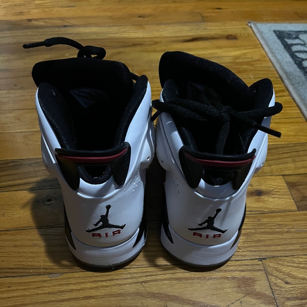 Men Jordan's - Picture 3 of 9